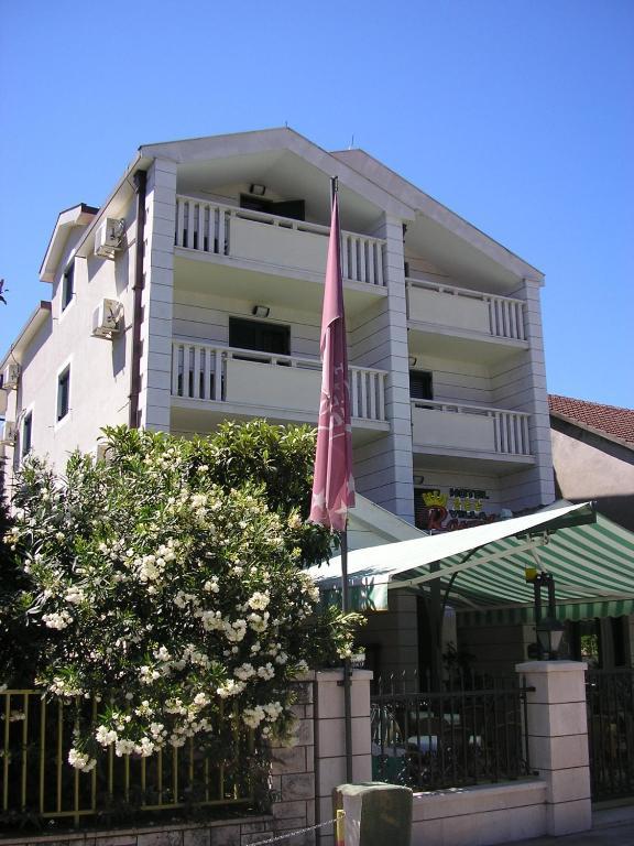 Boutique Hotel Villa Royal Tivat Exterior foto