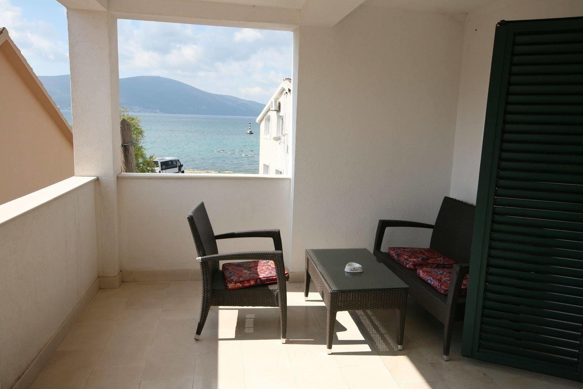 Boutique Hotel Villa Royal Tivat Exterior foto